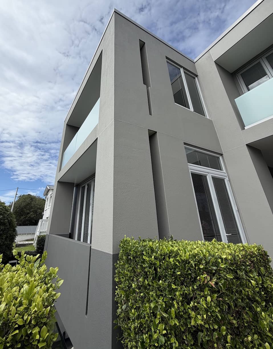 Completed exterior plastering project in Auckland